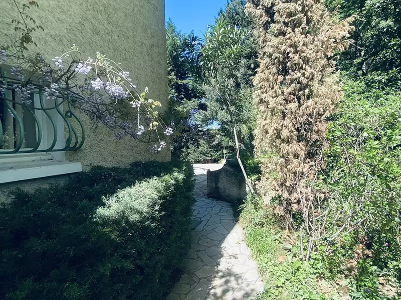 Maison, 210 m²