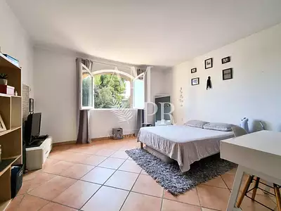 Maison, 215 m²