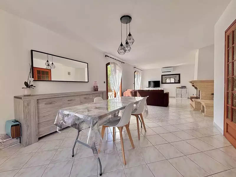 Maison, 115 m²