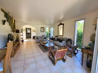 Maison, 185 m²