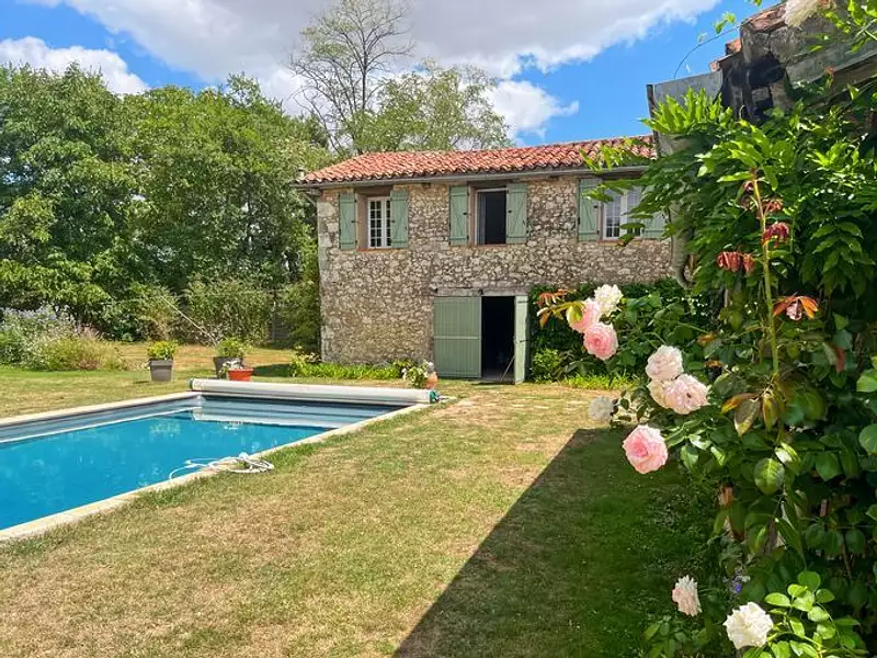 Maison, 301 m²