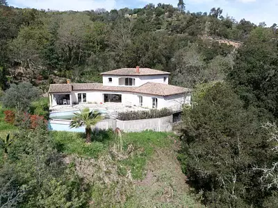 Maison, 225 m²