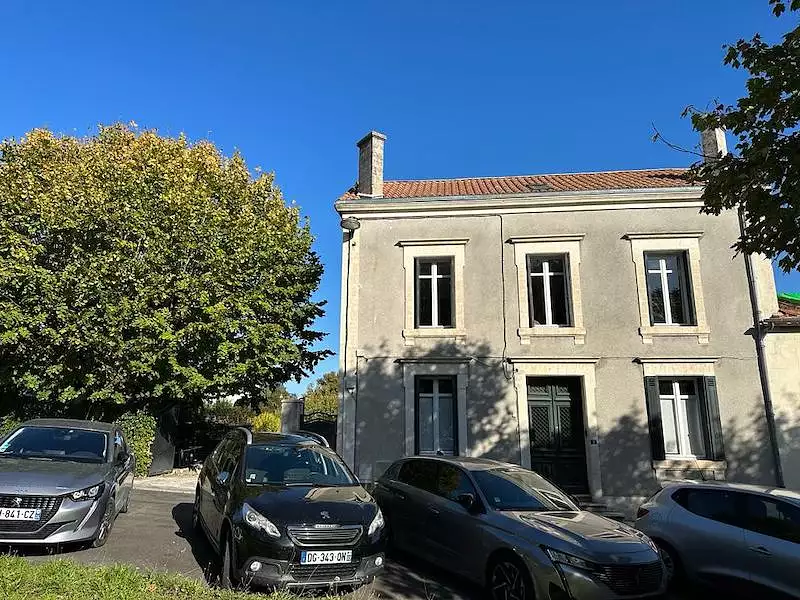 Maison, 220 m²