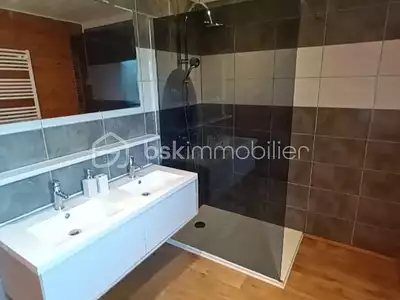 Maison, 200 m²