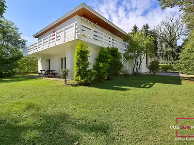 Maison, 216 m²