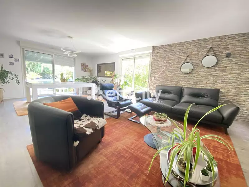 Maison, 160 m²