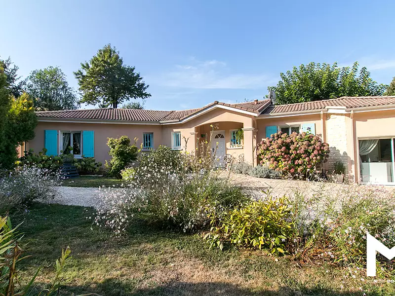 Maison, 145 m²