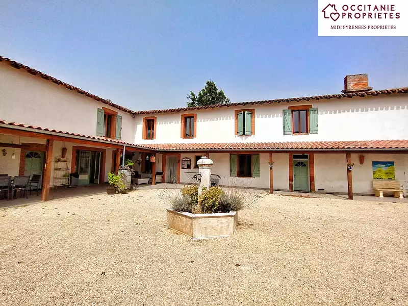 Maison, 730 m²