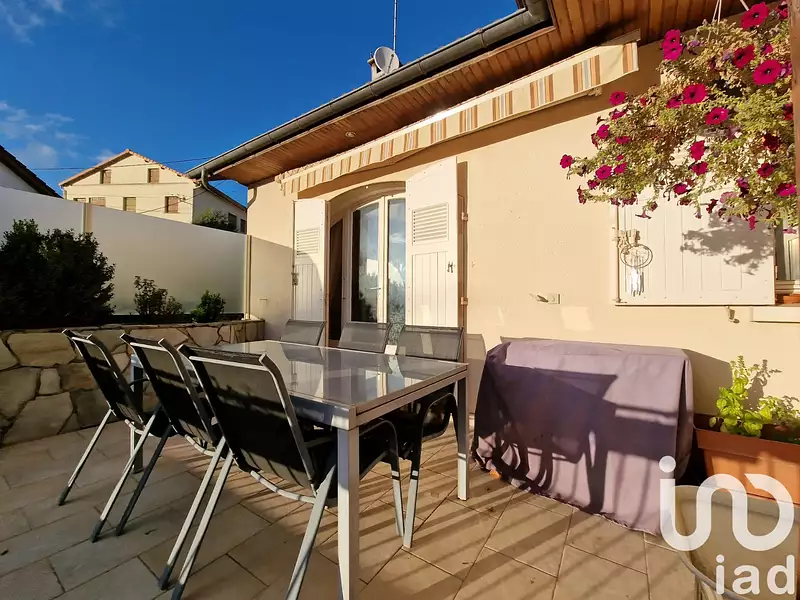 Maison, 230 m²