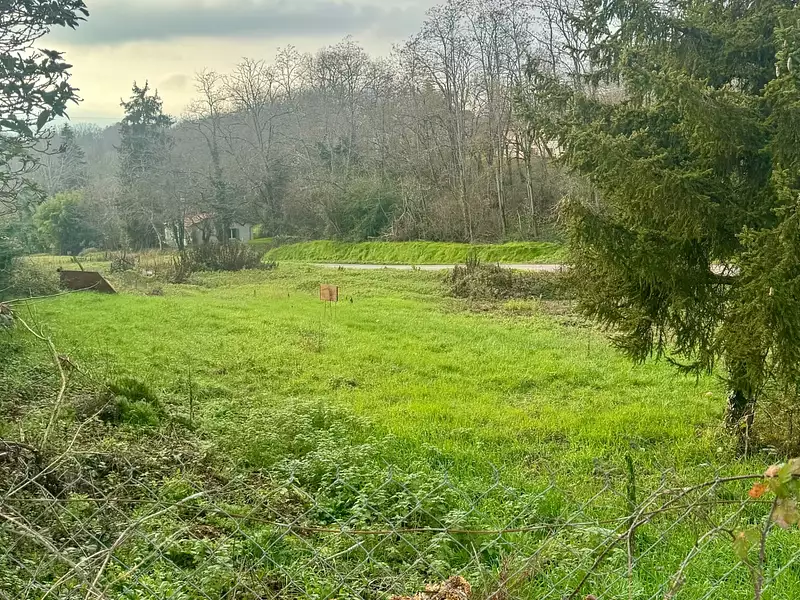 Terrain, 1 444 m²