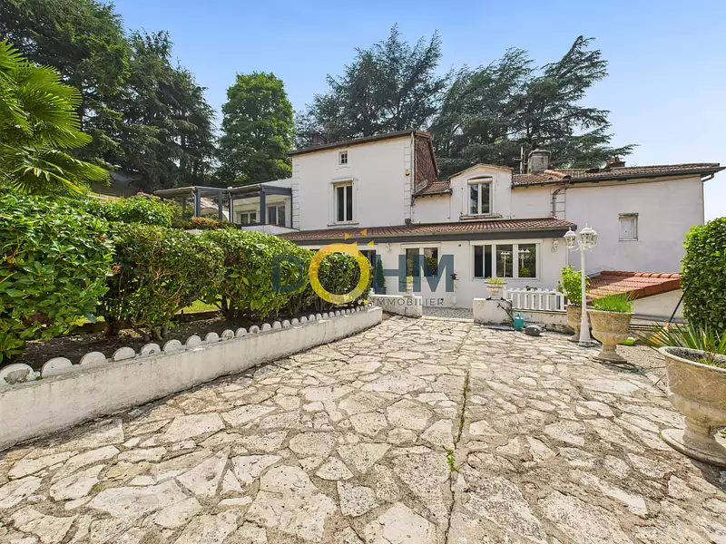 Maison, 243 m²