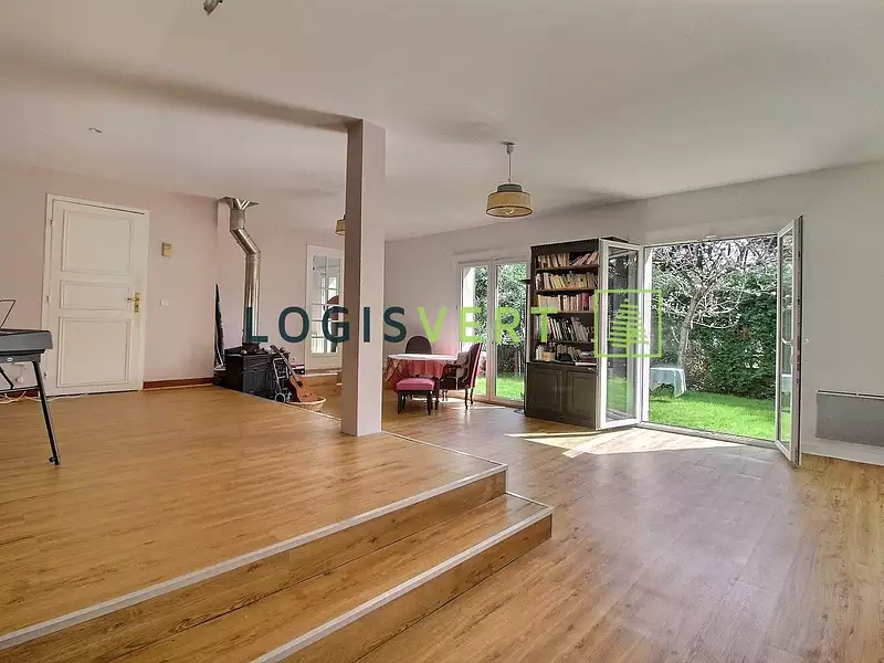 Maison, 194 m²