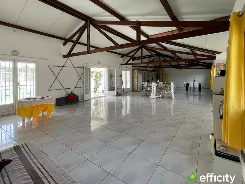 Maison, 250 m²
