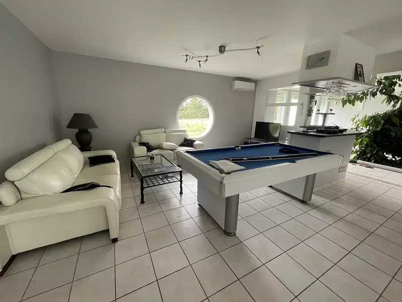 Maison, 176 m²