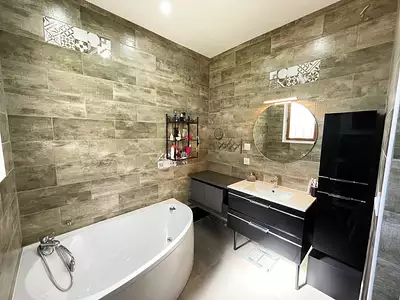 Maison, 195 m²