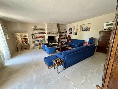 Maison, 261 m²