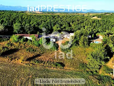 Maison, 236 m²