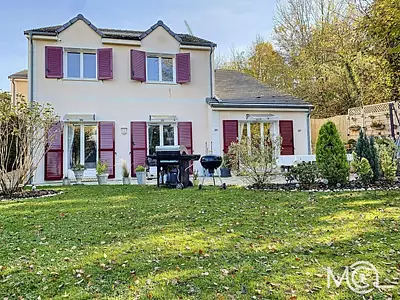 Maison, 180 m²