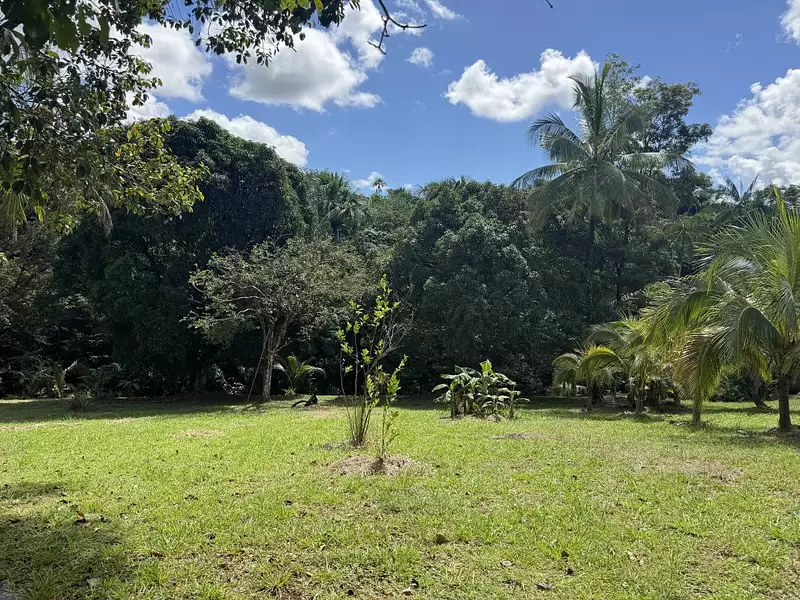 Terrain, 2 000 m²