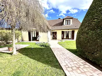 Maison, 215 m²