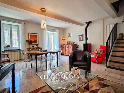 Maison, 195 m²