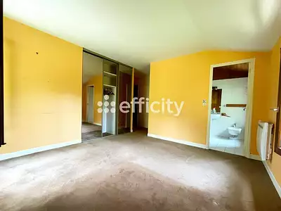 Maison, 225 m²