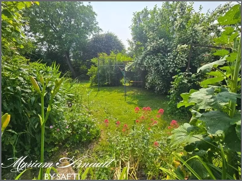 Maison, 250 m²