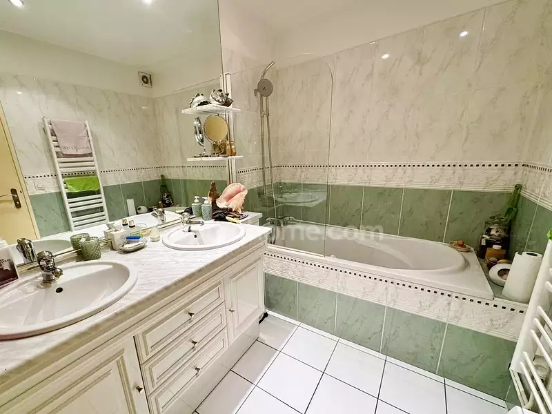 Appartement, 194 m²