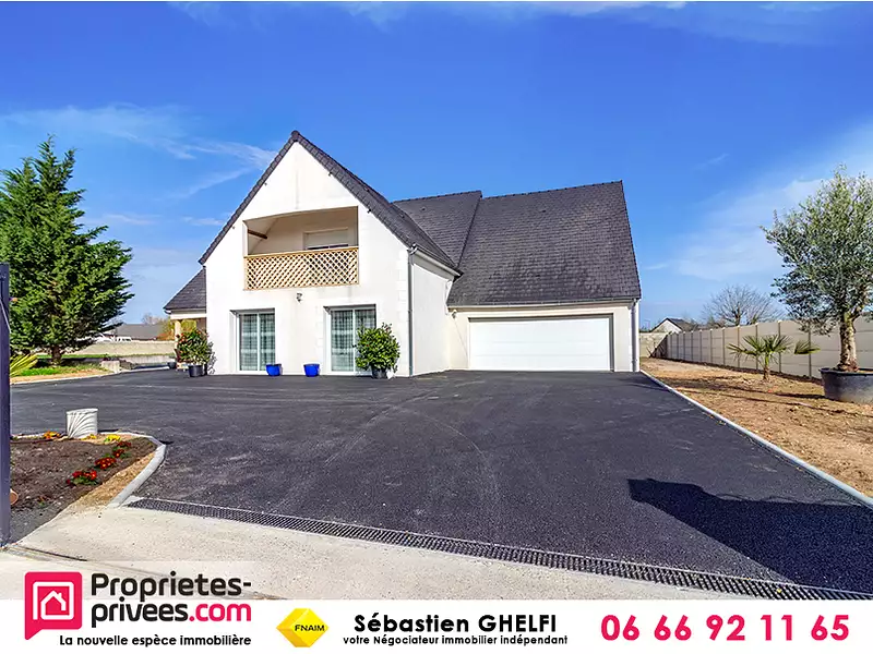 Maison, 235 m²