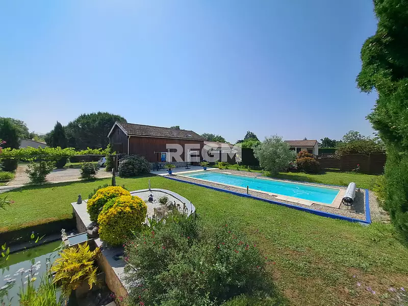 Maison, 264 m²