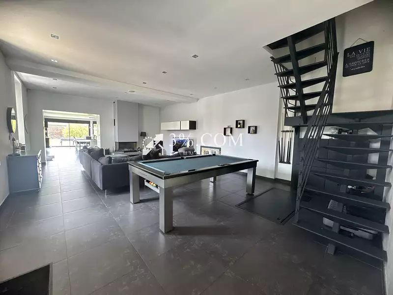 Maison, 194 m²
