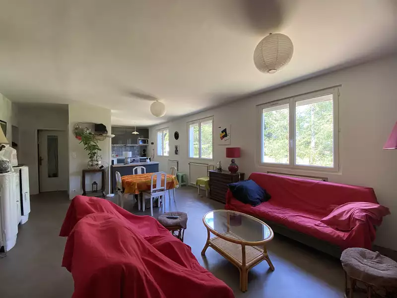 Maison, 225 m²