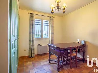 Maison, 223 m²