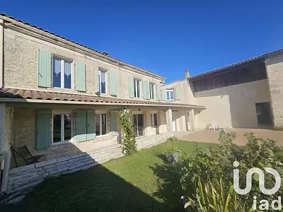 Maison, 210 m²