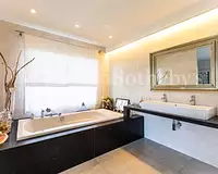Maison, 275 m²