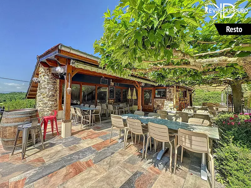 Maison, 1 000 m²