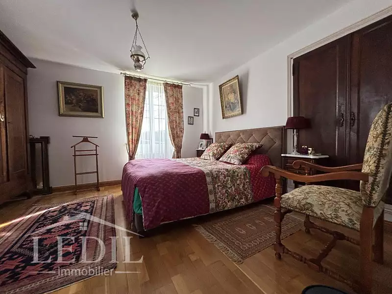 Maison, 230 m²