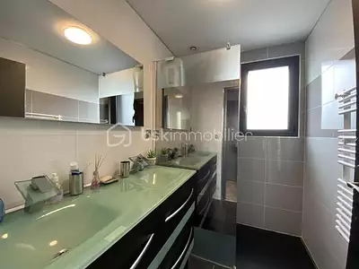 Maison, 260 m²