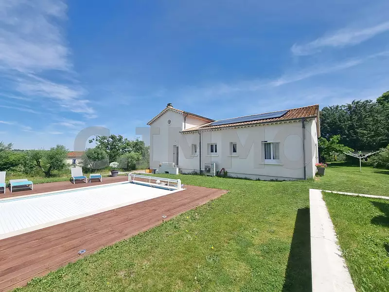 Maison, 160 m²