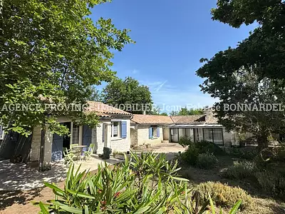 Maison, 166 m²