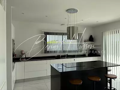 Maison, 169 m²