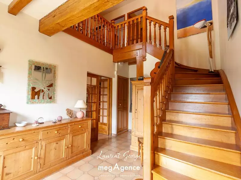 Maison, 176 m²
