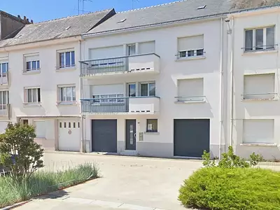Immeuble, 305 m²