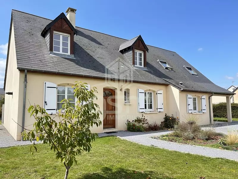 Maison, 162 m²