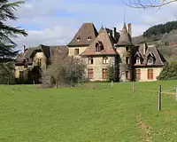 Maison, 1 500 m²