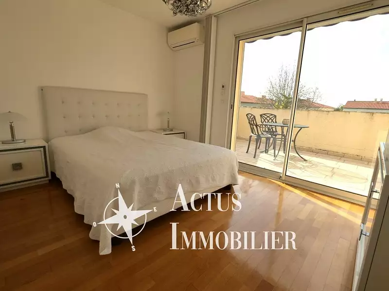 Maison, 196 m²