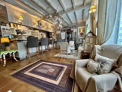 Maison, 1 300 m²