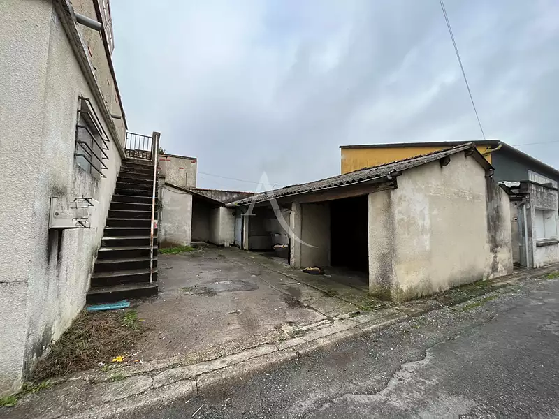 Immeuble, 90 m²