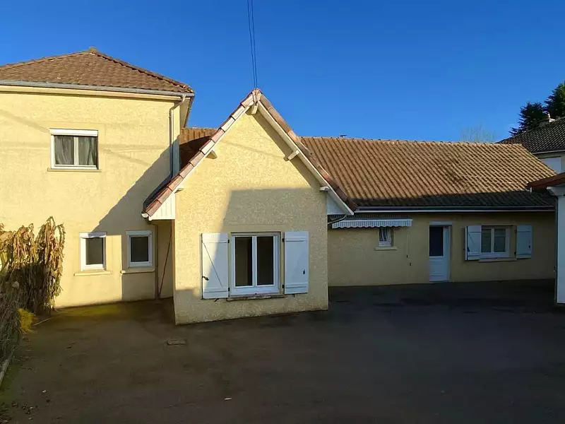 Maison, 166 m²