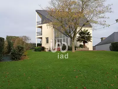 Maison, 225 m²